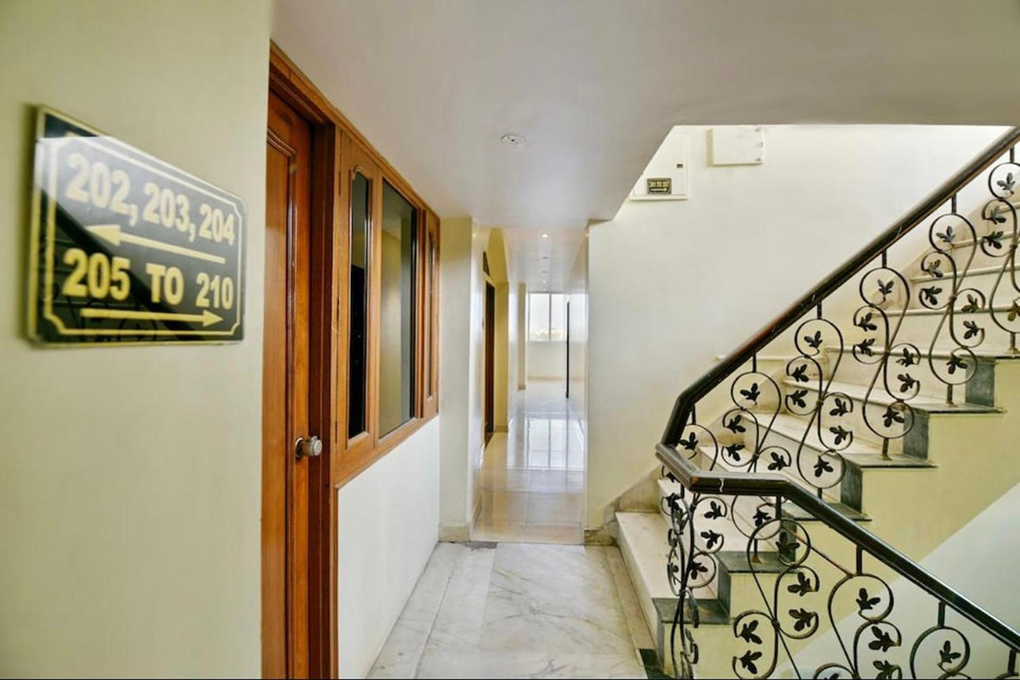 Hotel Rang Mahal Near Jaipur International Airport Exterior foto