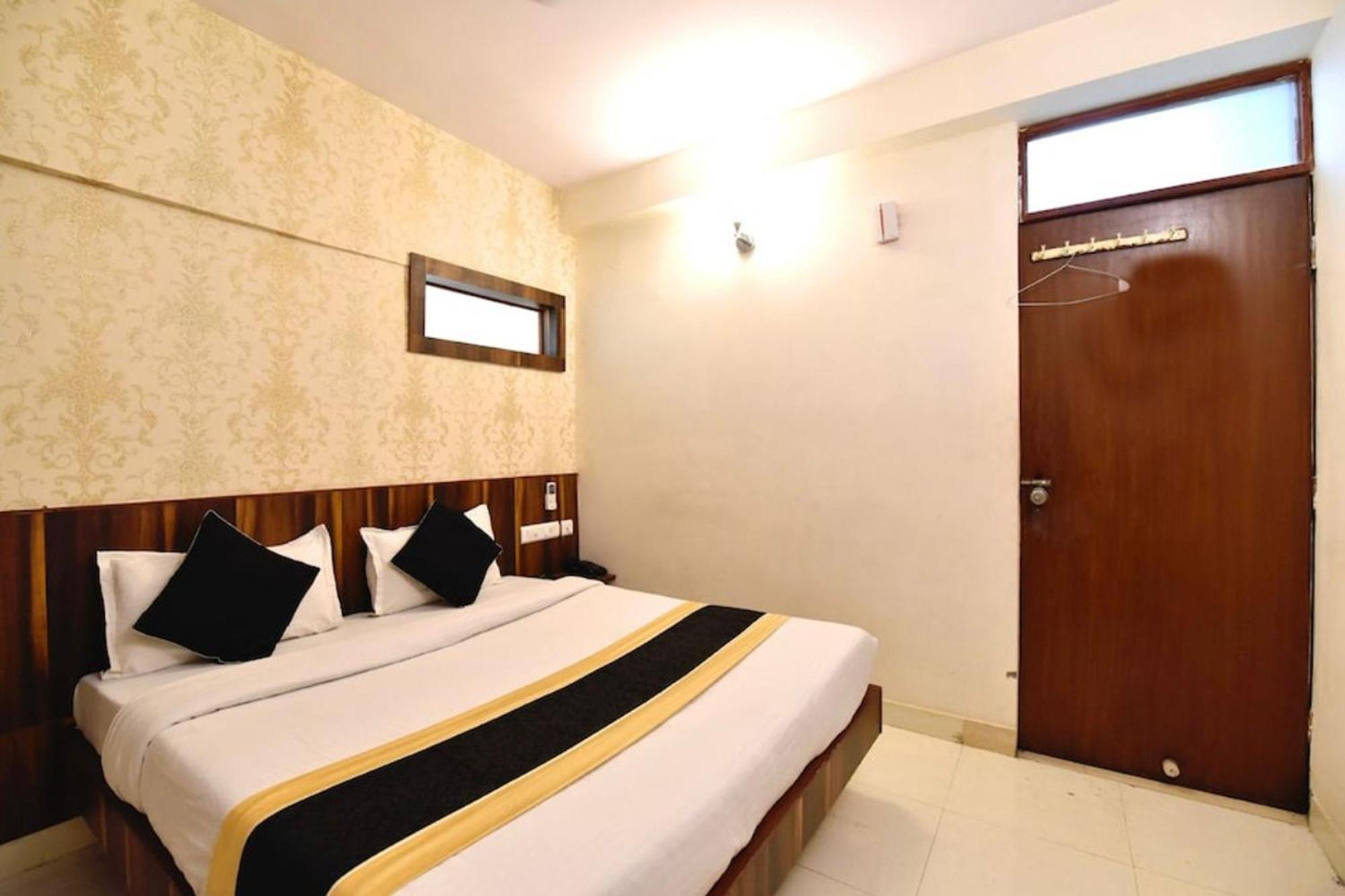 Hotel Rang Mahal Near Jaipur International Airport Exterior foto